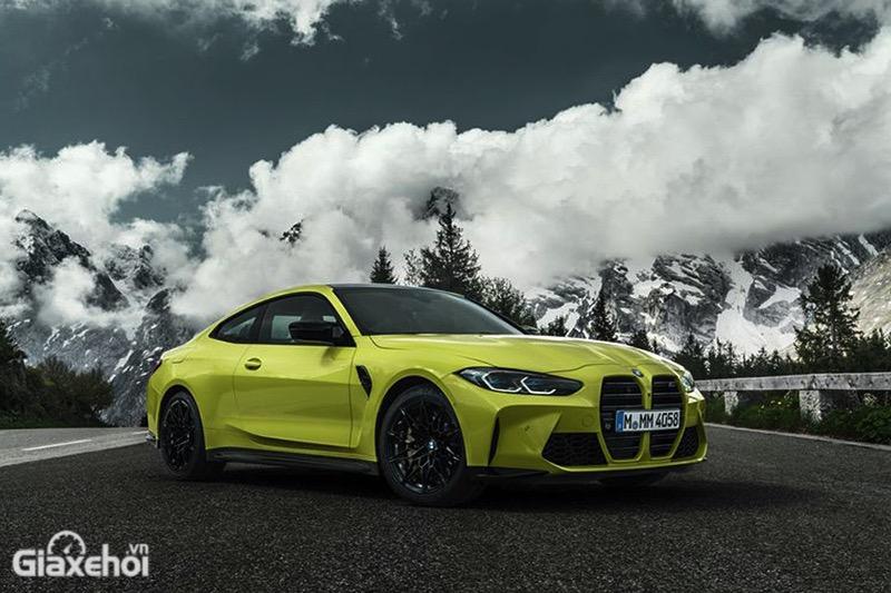 BMW M4 Competition 2023 đã về Việt Nam chờ ngày ra mắt.