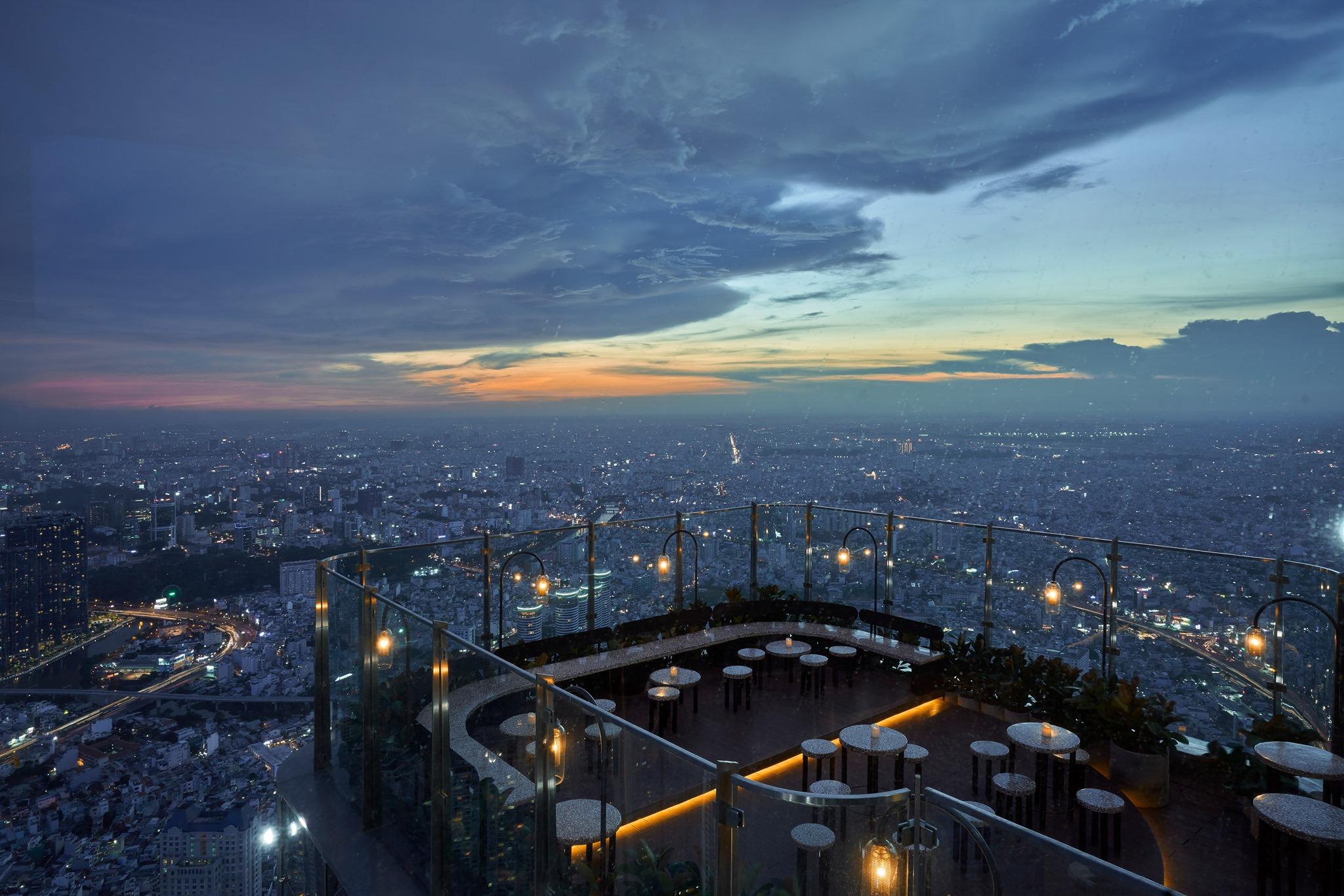 Blank Lounge Landmark 81