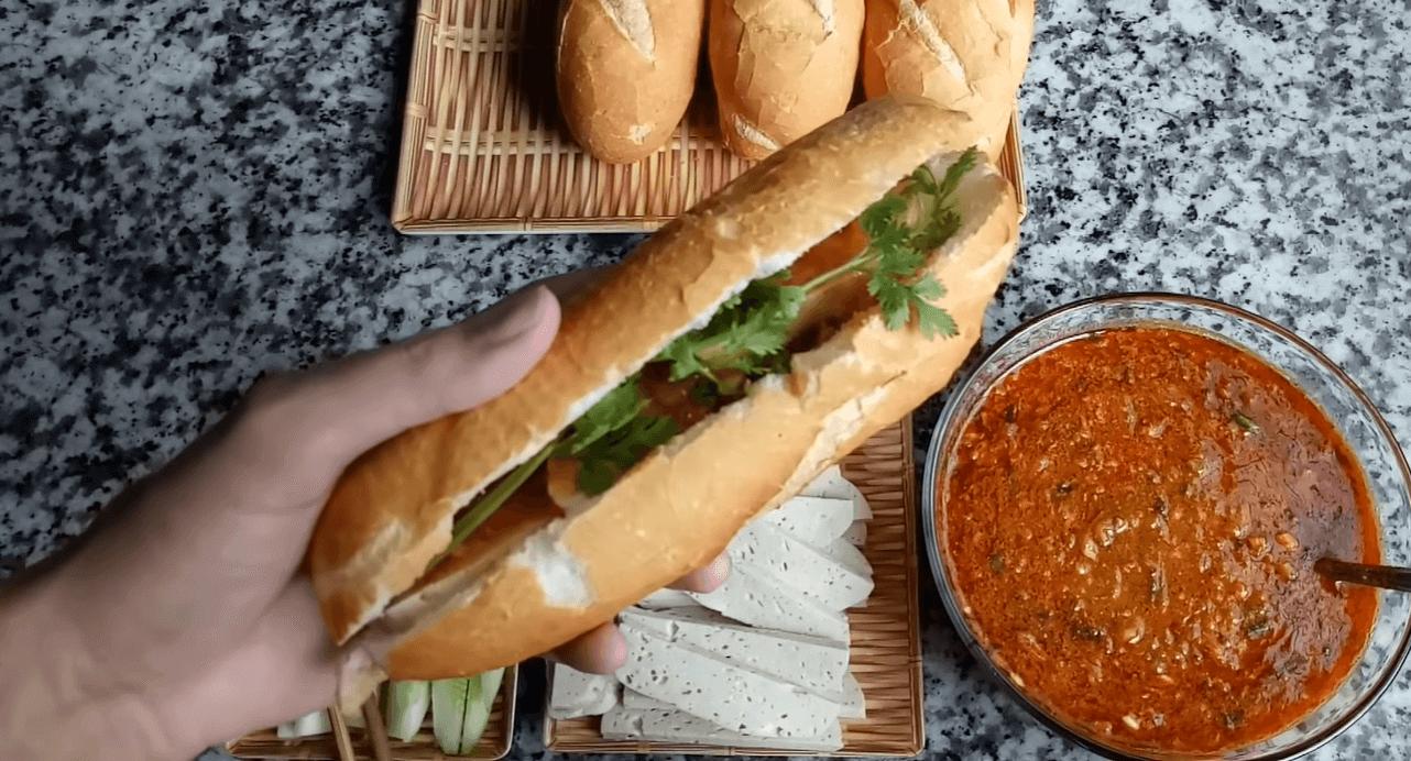 Cách làm nước sốt bánh mì 1