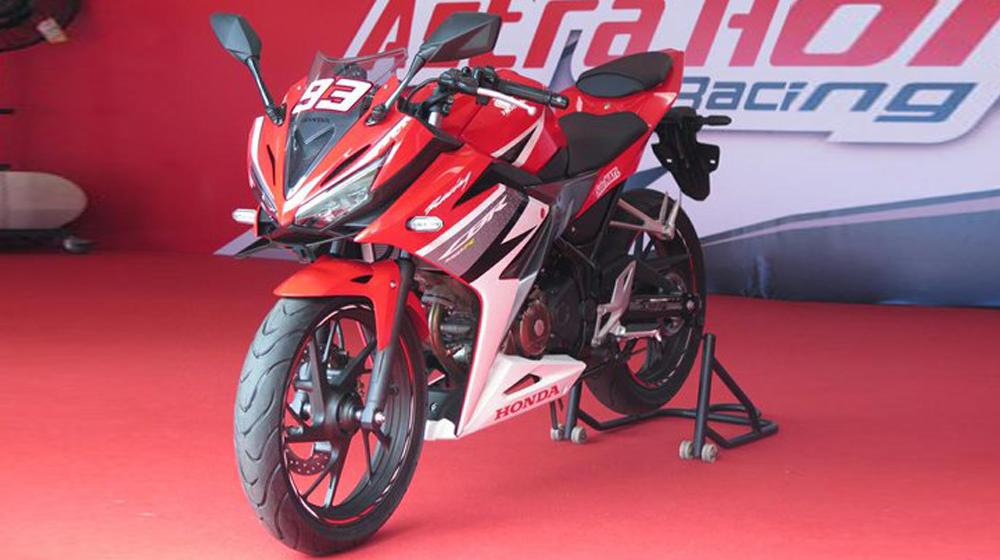 Honda CBR150R 2016 chính thức ra mắt, giá từ 2.413 USD All-New-2016-Honda-CBR-150R_04 copy.jpg